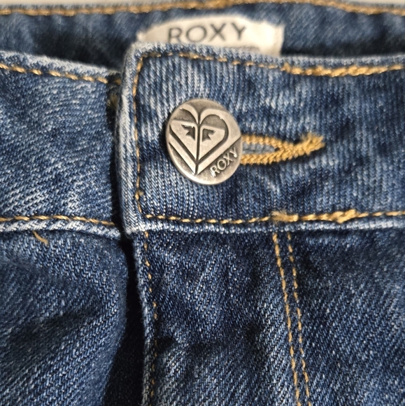Roxy Swell Summer Beach Distressed Denim Jean Shorts Size 31 - Picture 5 of 13